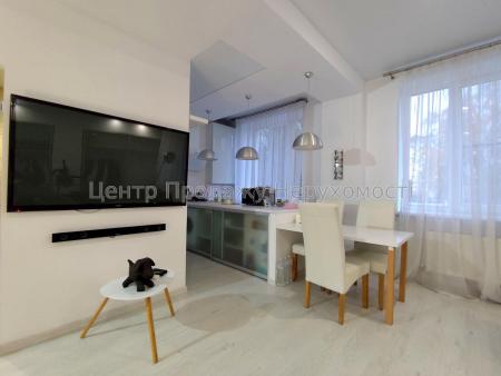 Продам 1-кімнатну квартиру в новобудові