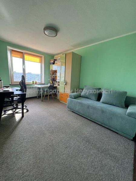 Продам 3-комнатную квартиру