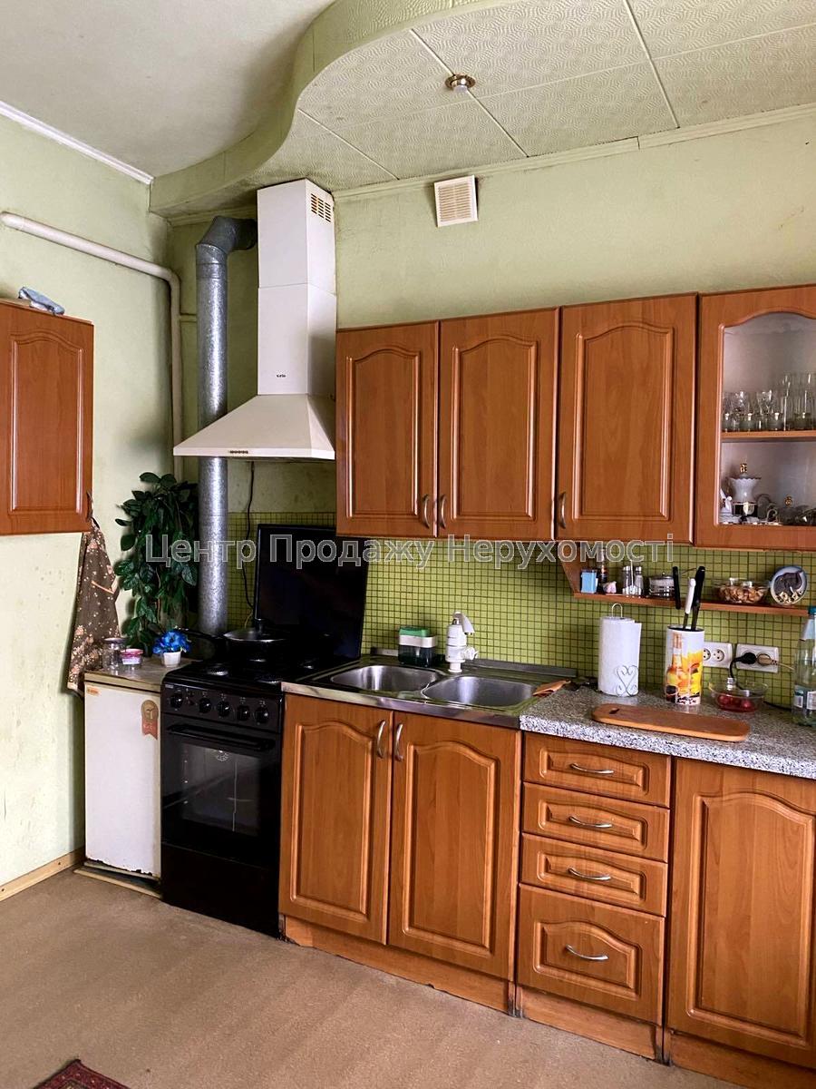 Фото Будинок з ремонтом - біля метро K86