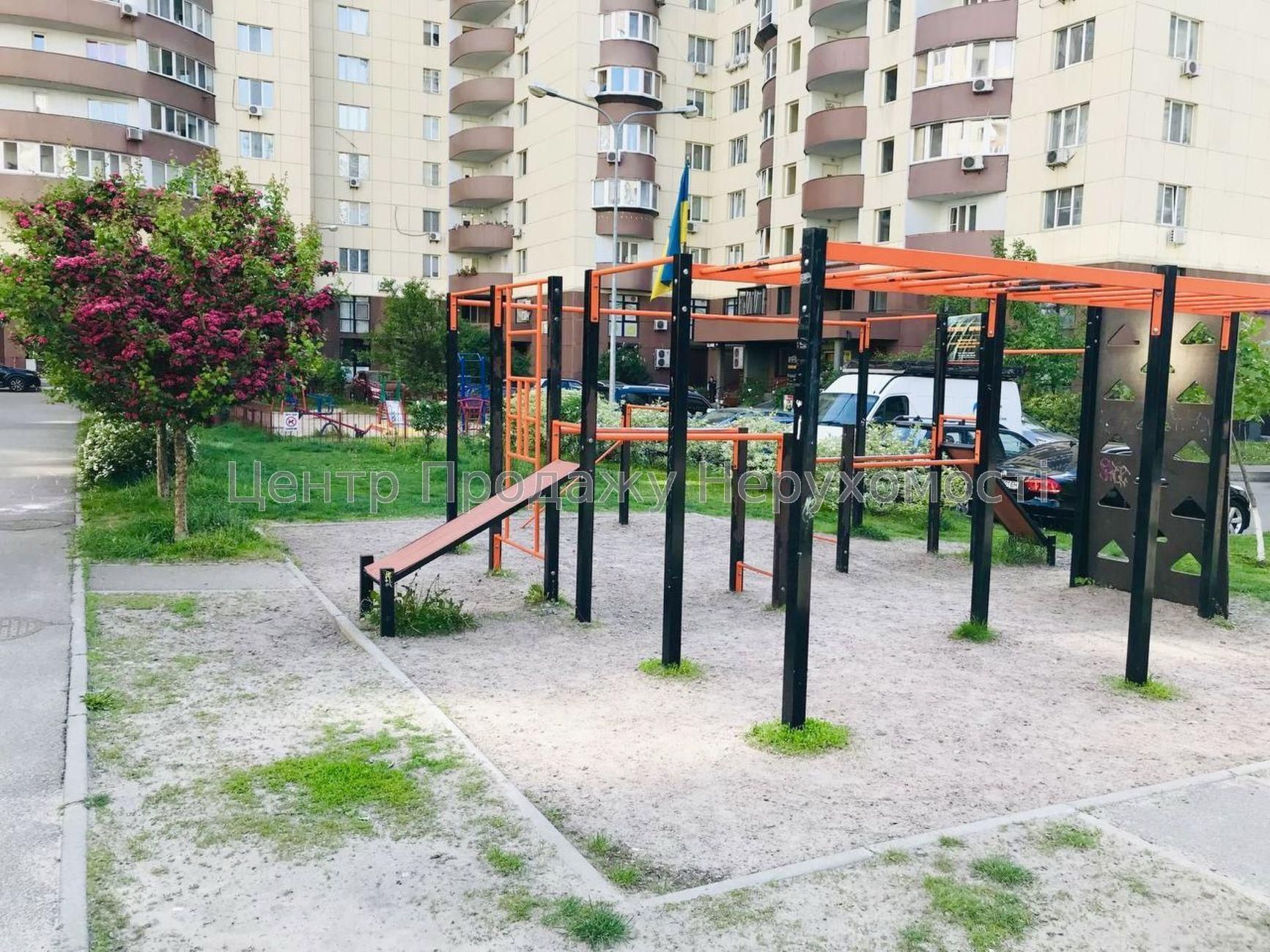 Фото 2 к, Киев, Борщаговка44