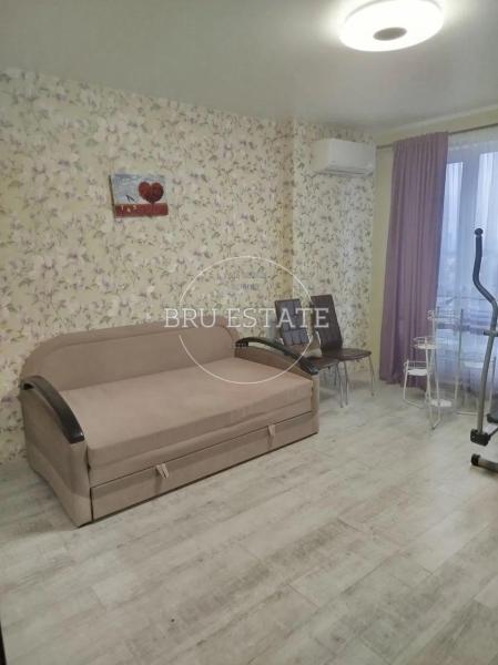 Продам 3-кімнатну квартиру