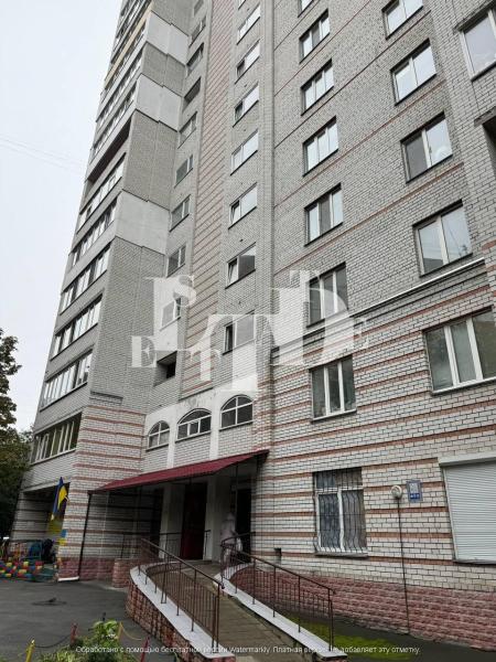 Продам 3-кімнатну квартиру