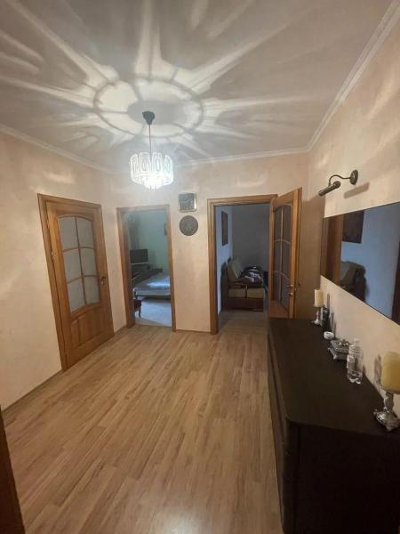 Продам 3-кімнатну квартиру