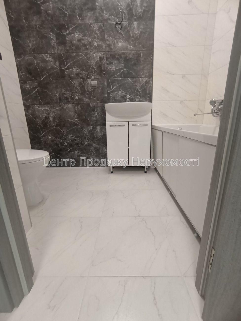 Фото Продаж 1-кімнатної квартири в ЖК 
