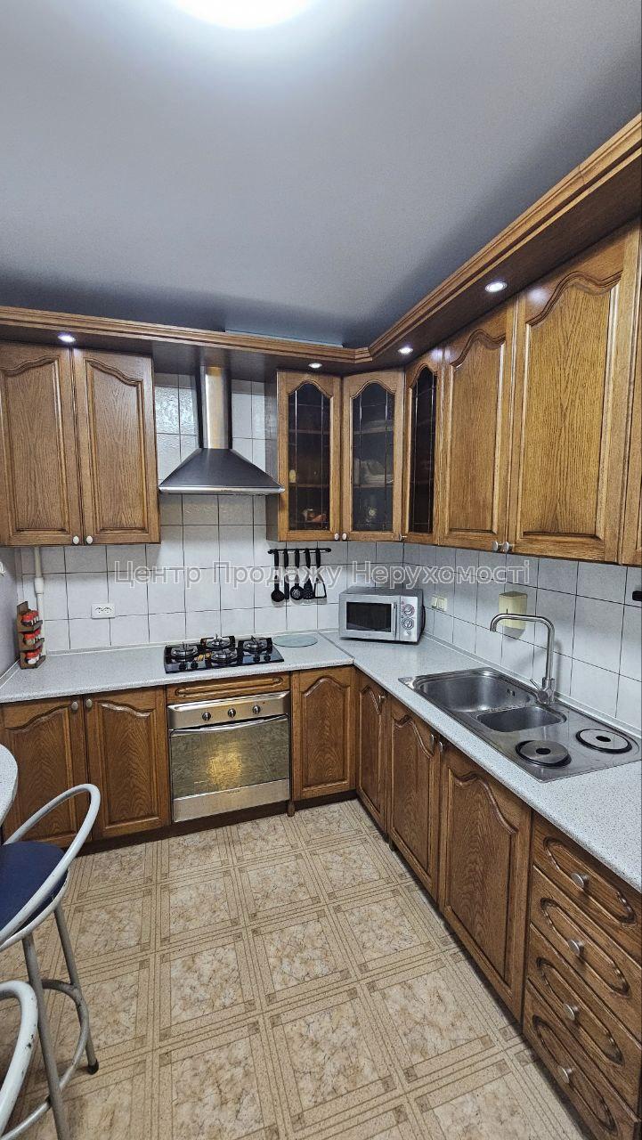 Фото Продам 3к. квартиру з ремонтом м. Масельського1