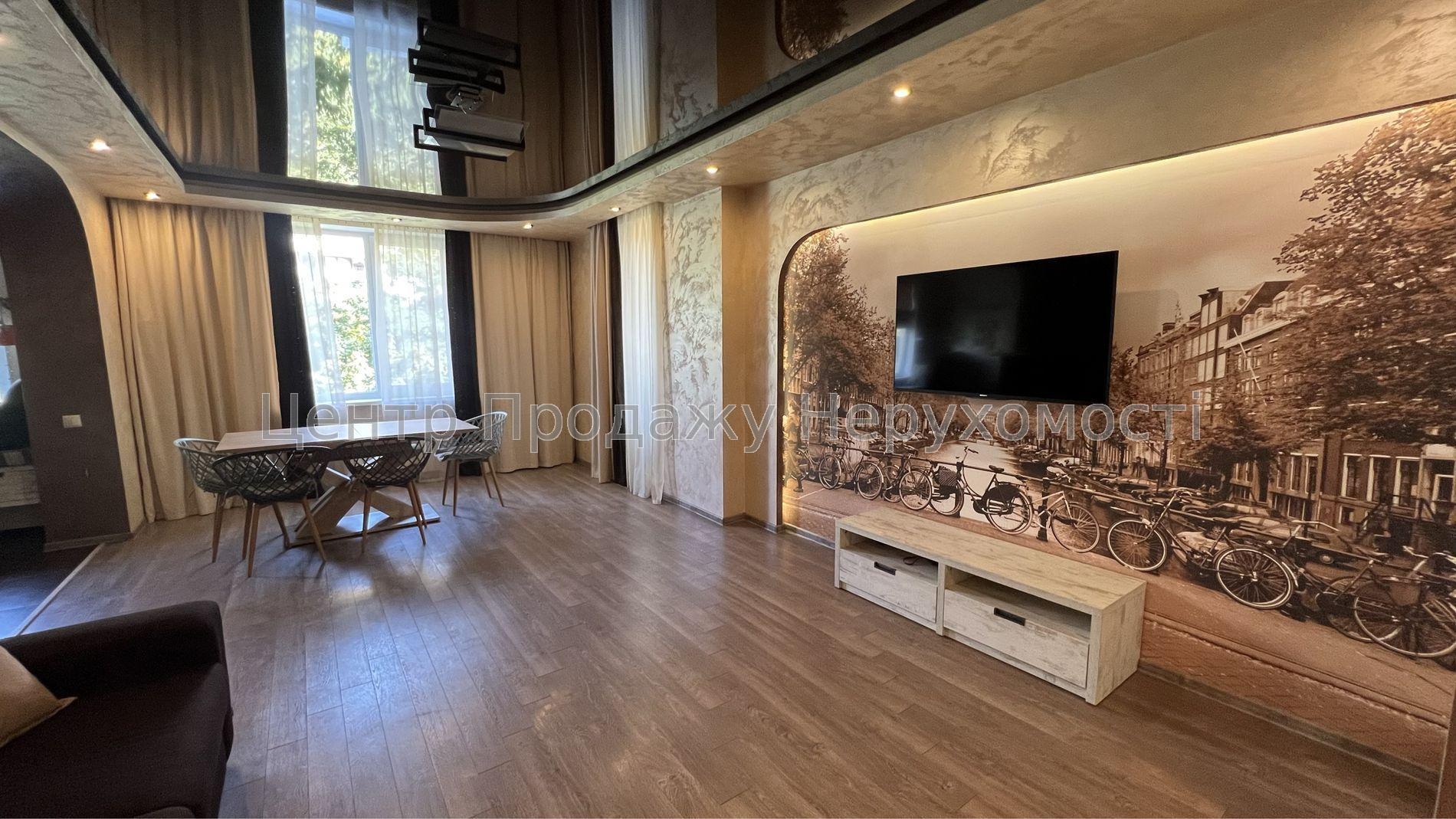 Фото Продаж 3-кімнатної квартири в Києві2