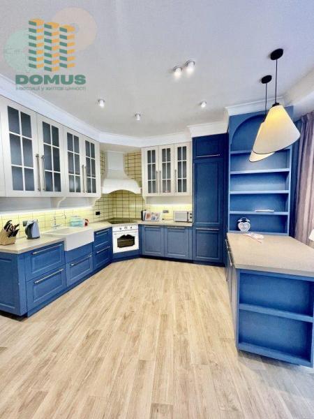 Продам 3-кімнатну квартиру, ЖК&nbsp;«Париж»