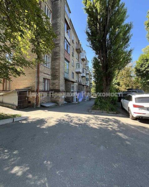 Продам 2-кімнатну квартиру