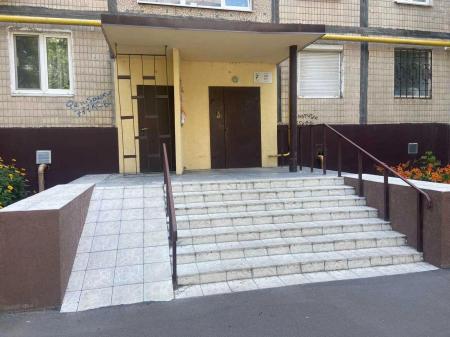 Продам 2-кімнатну квартиру