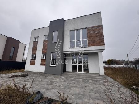 Продам 2-поверховий будинок