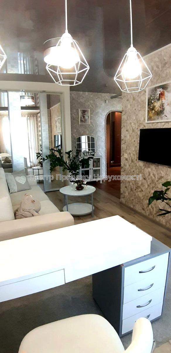 Фото Продаж 3-кімнатної квартири, Харків. Салтівка1