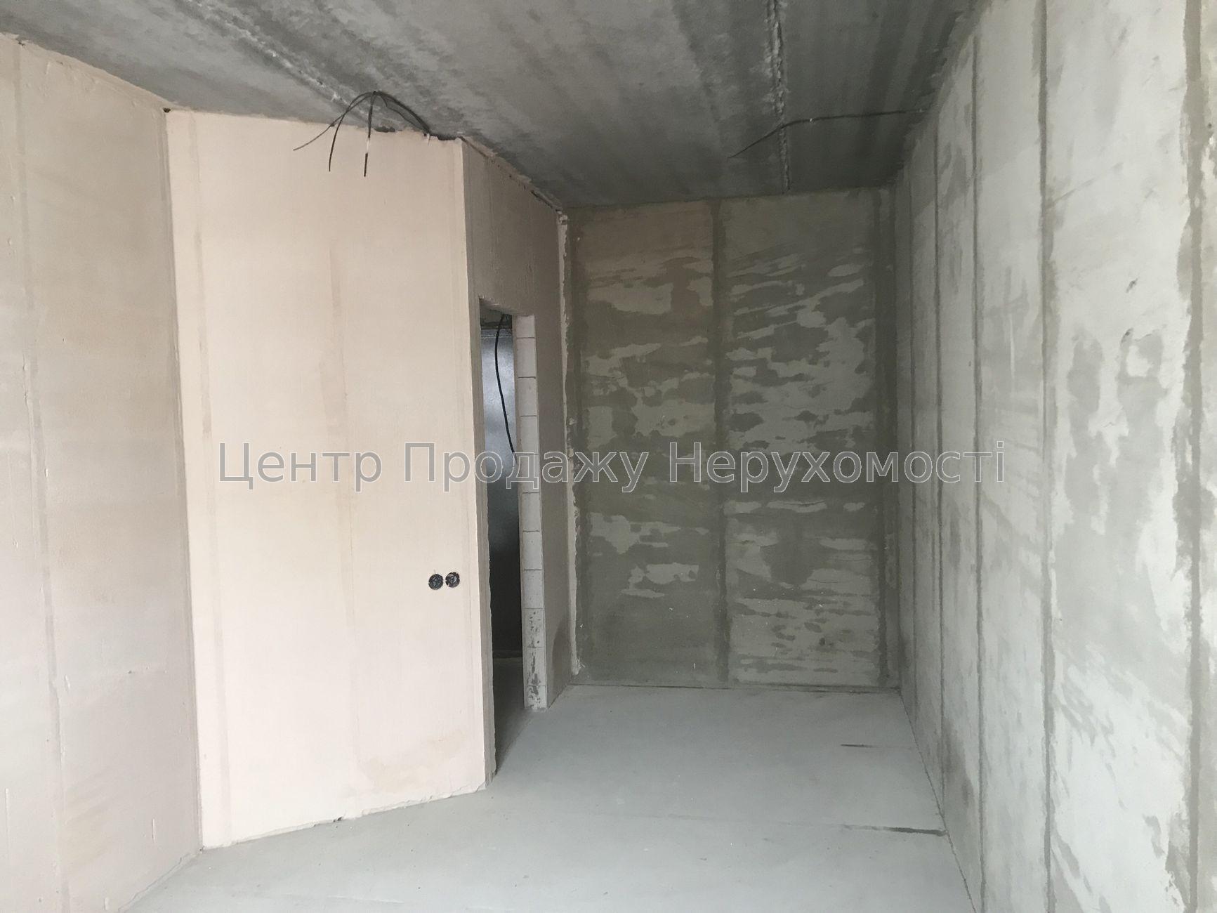 Фото Продаж 1-кімнатної квартири в ЖК 