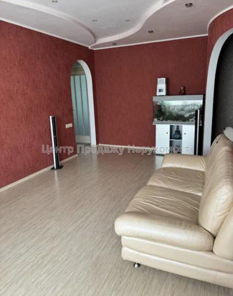 Продам 3-кімнатну квартиру