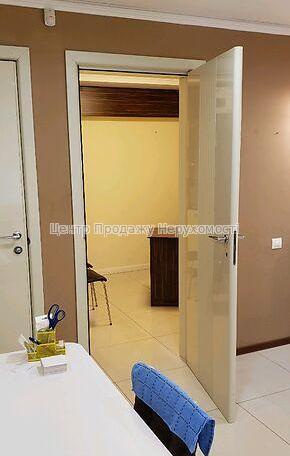 Фото Продам офіс на червоній лінії, метро Ботанічний Сад9