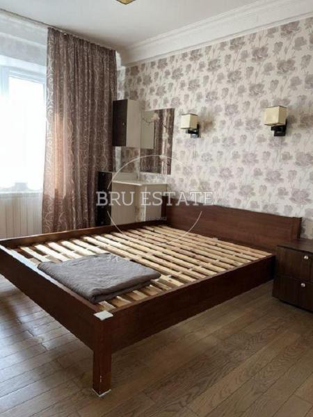 Продам 3-комнатную квартиру