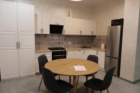 Здам 2-поверховий будинок