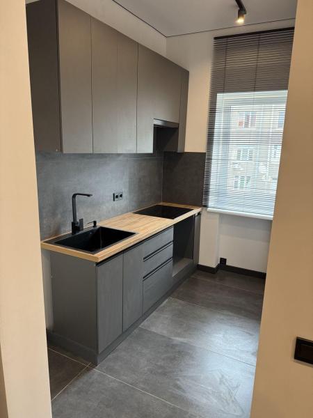 Продам 3-кімнатну квартиру