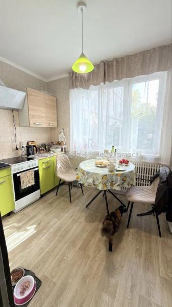 Продам 3-кімнатну квартиру