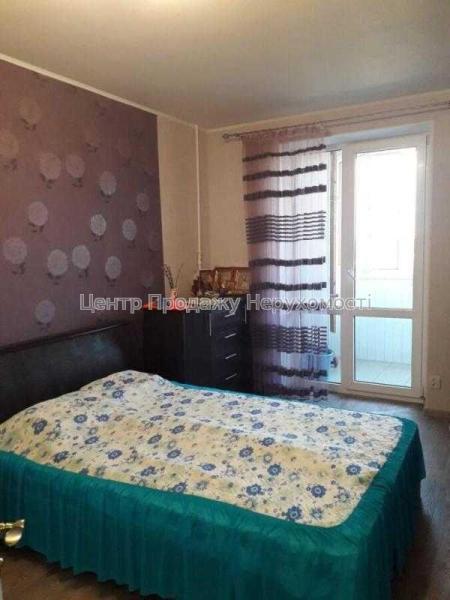 Продам 3-кімнатну квартиру