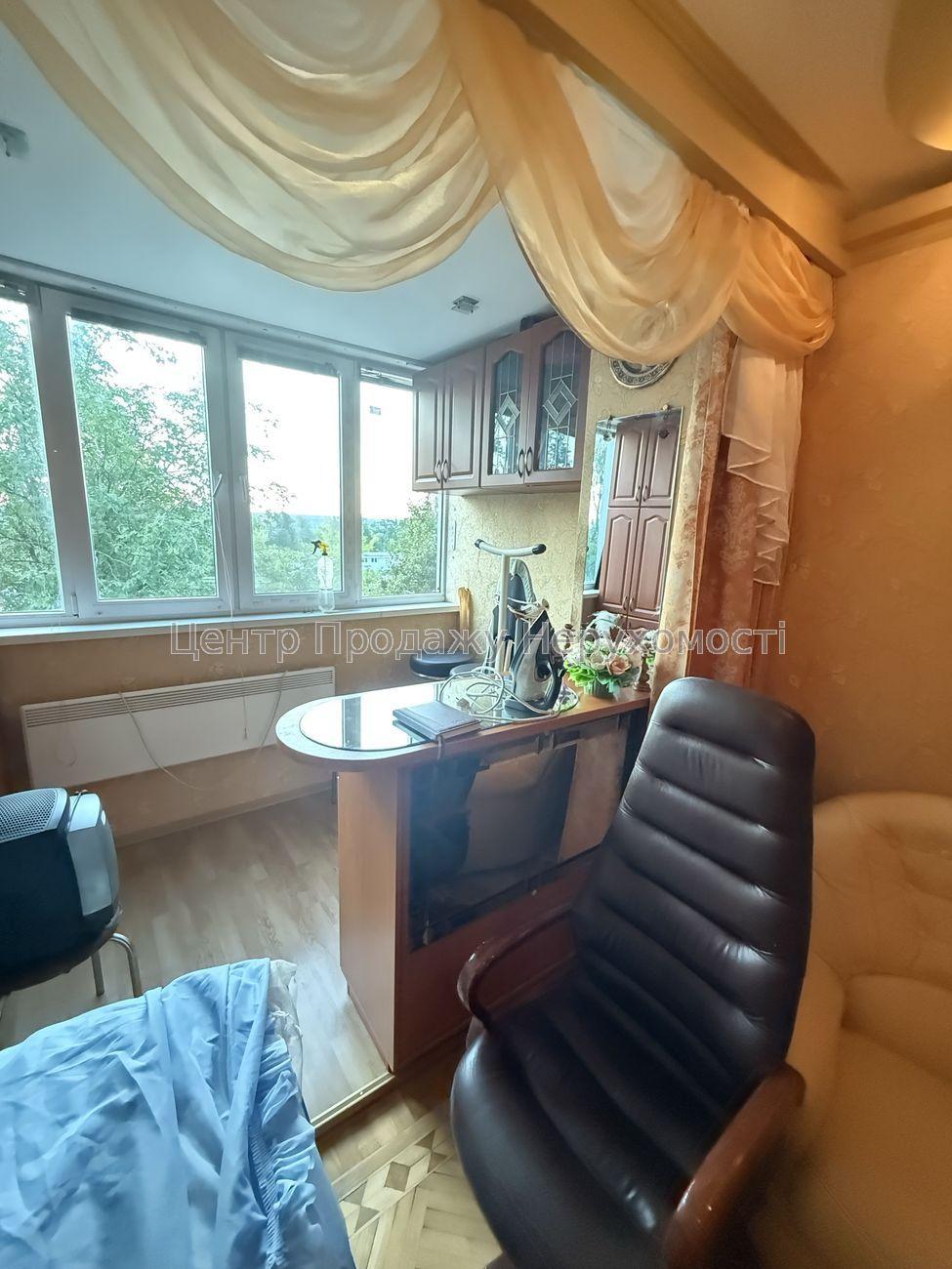 Фото Продаж 3 кімнатной квартири, Олексіївка, метро Перемоги, G88
