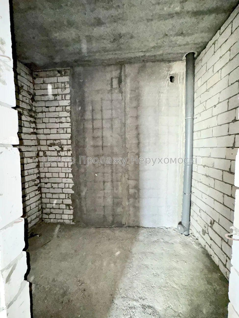 Фото Продається 2-кімнатна квартира в ЖК 
