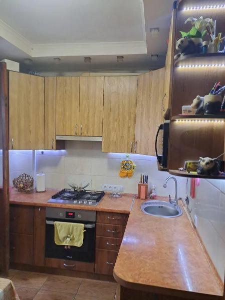 Продам 3-кімнатну квартиру