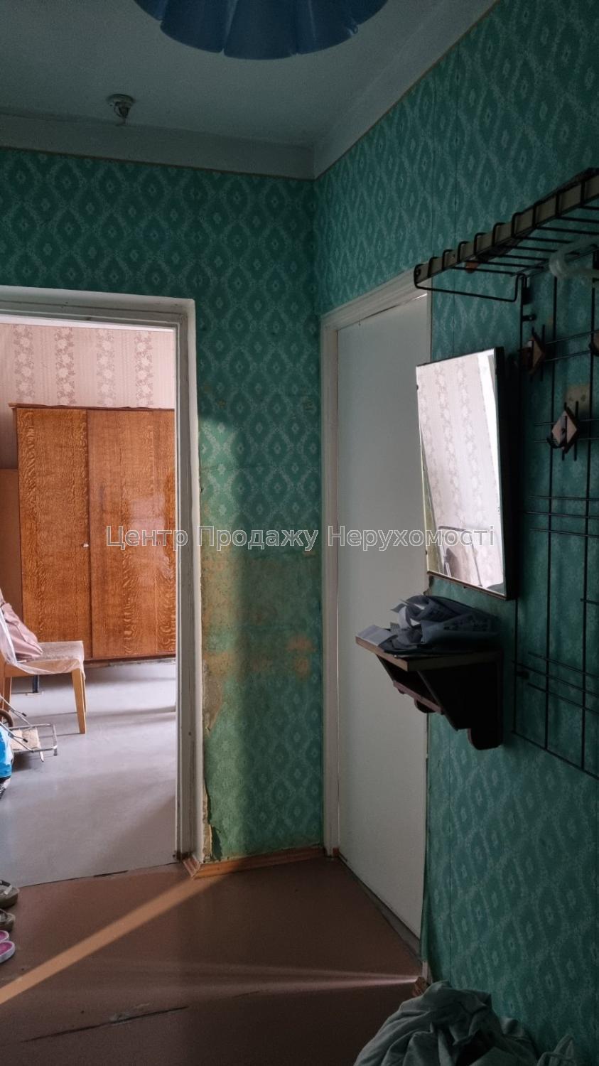 Фото Продаж 2 кімнатна кв, 50 м2, метро Перемоги,3