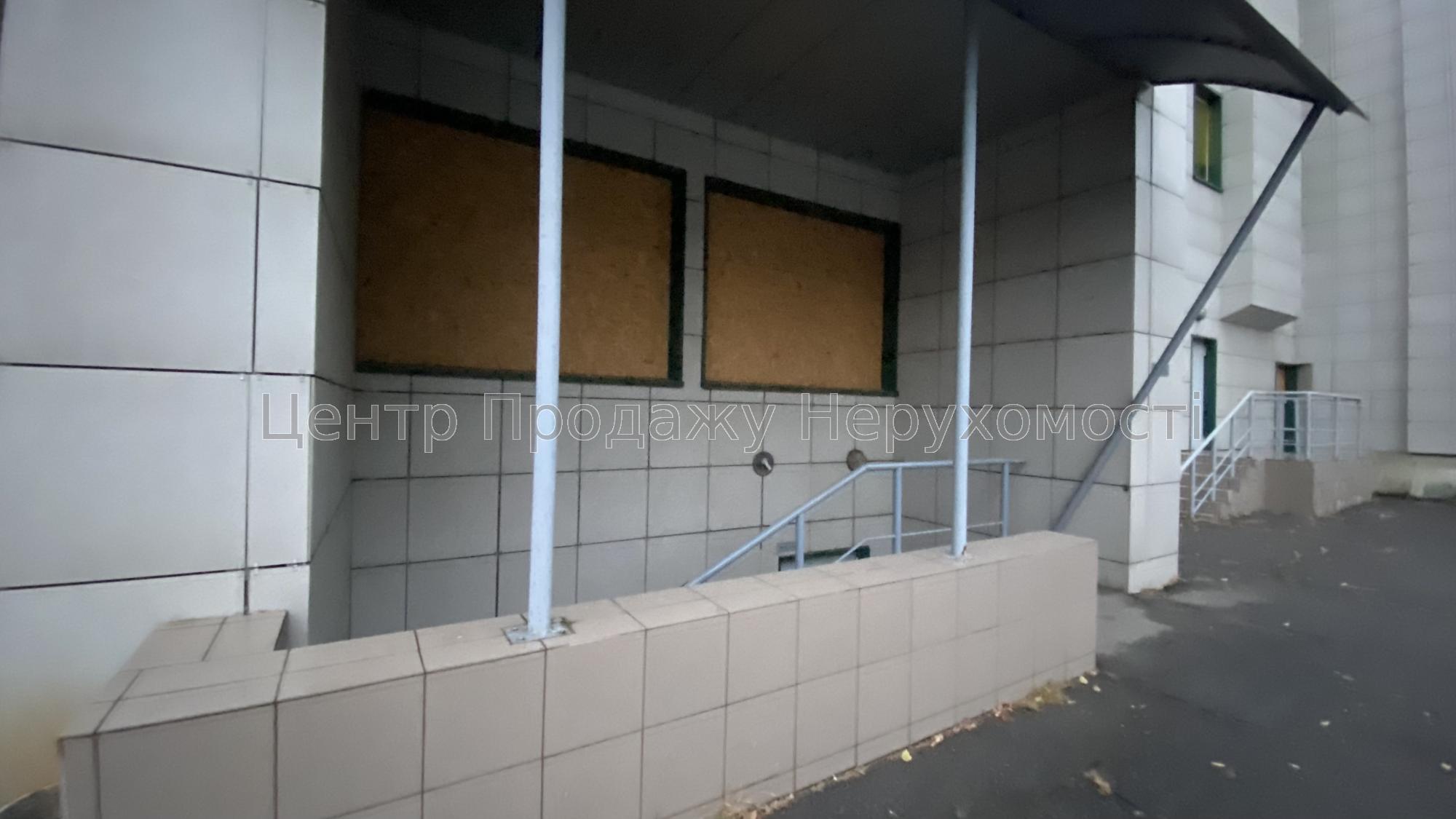 Фото Здам складські приміщення, метро Захисників України1