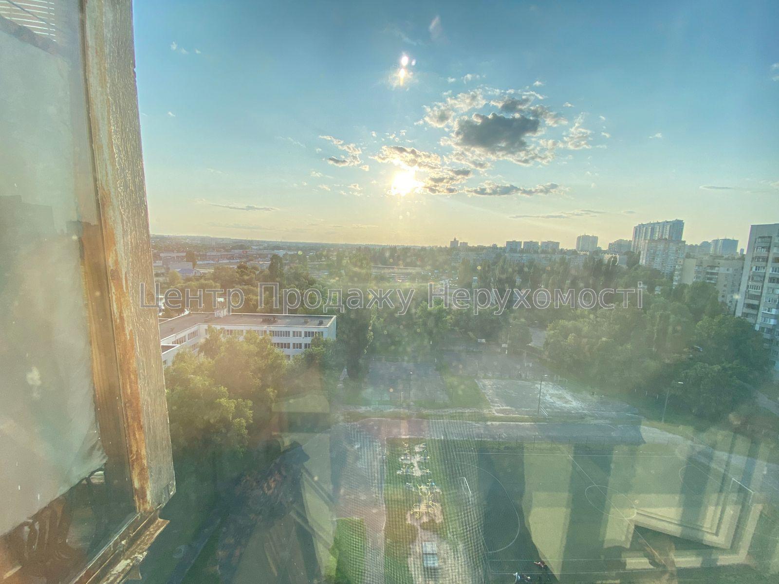 Фото Продаж квартири29