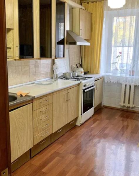 Продам 3-кімнатну квартиру