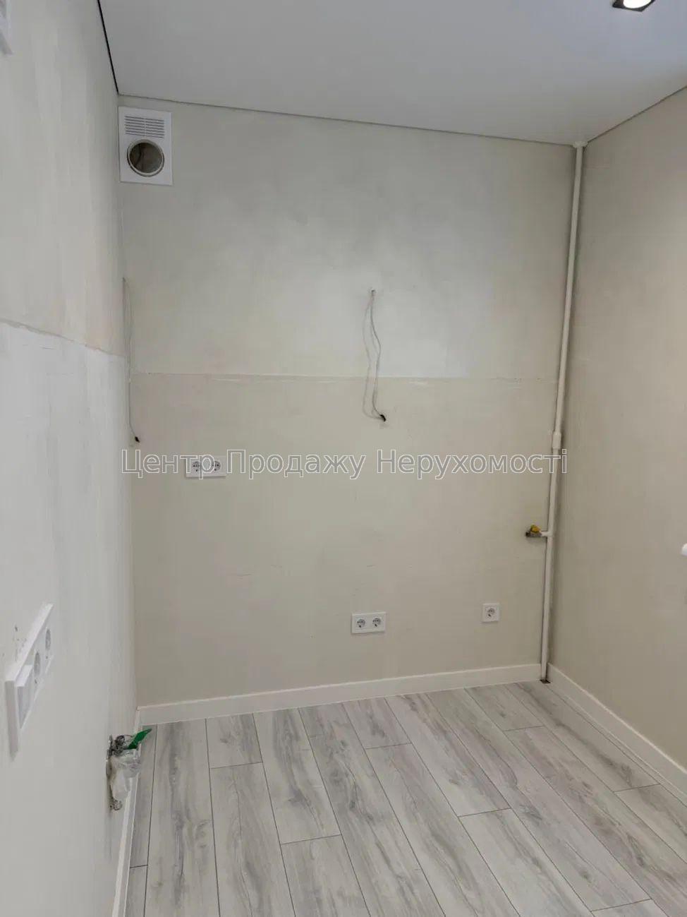 Фото Продається 2-кімнатна квартира в Харкові. Салтівка4