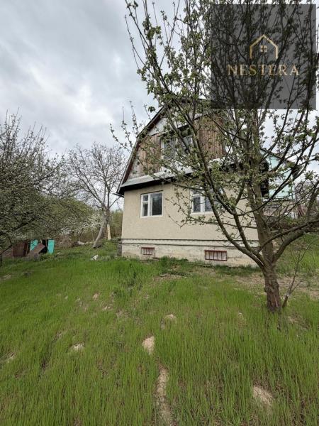 Продам 2-поверховий дачний будинок