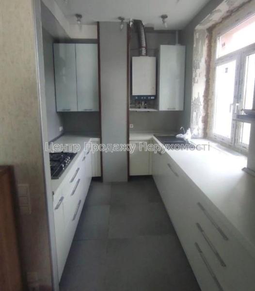 Продам 3-кімнатну квартиру