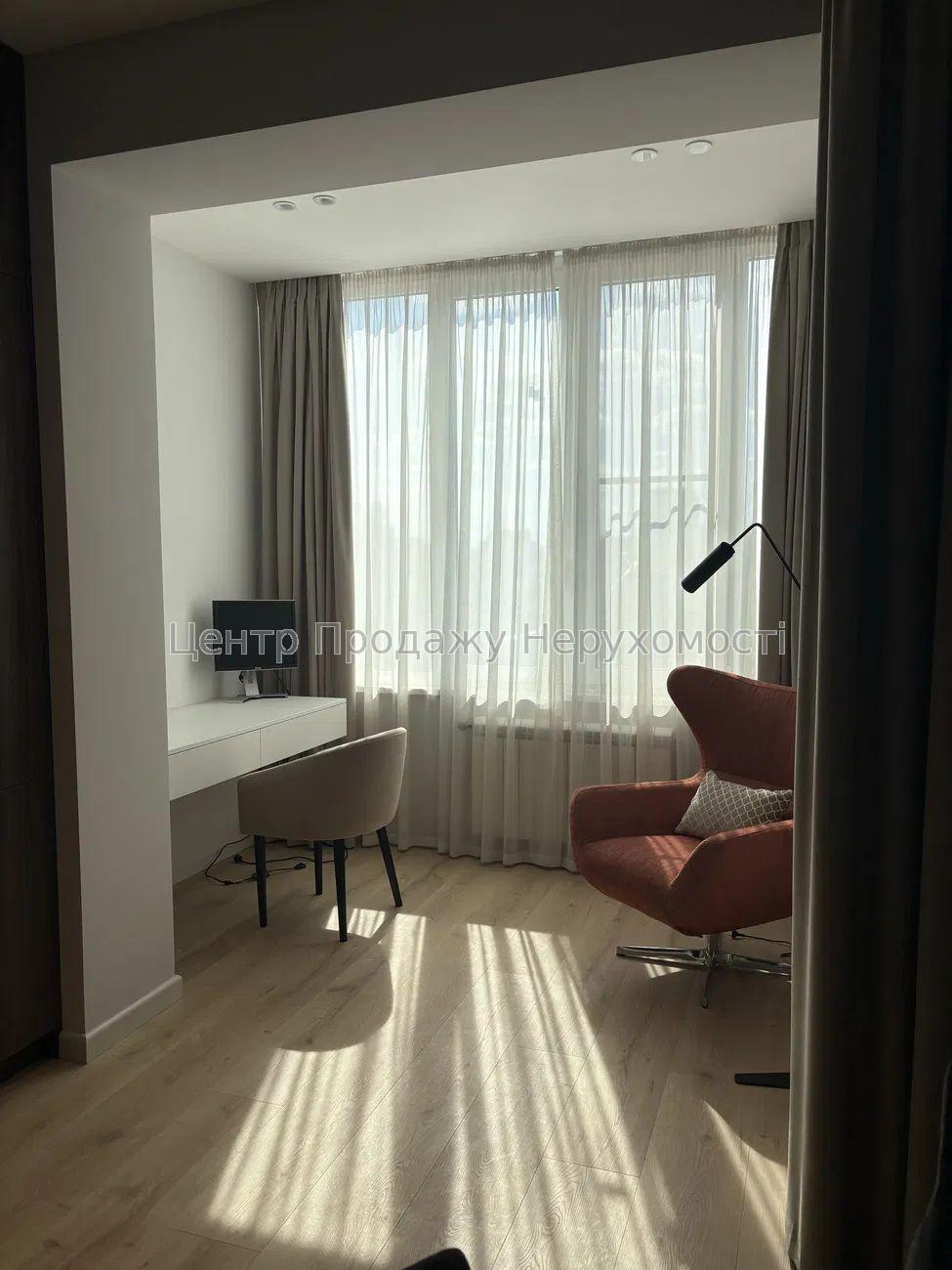 Фото Продаж 2-кімнатної квартири в ЖК 