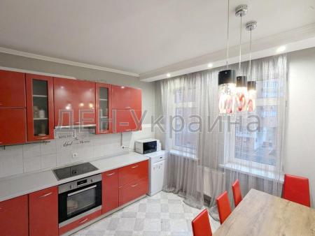 Продам 3-кімнатну квартиру