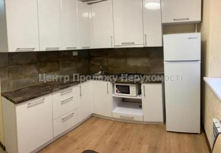 Продам 2-кімнатну квартиру