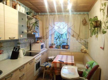 Продам 3-кімнатну квартиру