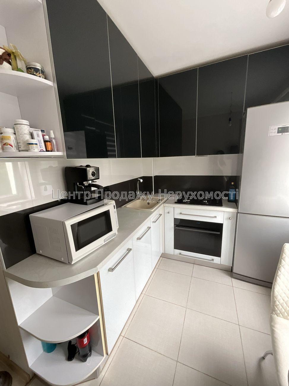 Фото Продам 2 комнатную квартиру с ремонтом на Алексеевке. Срочно1