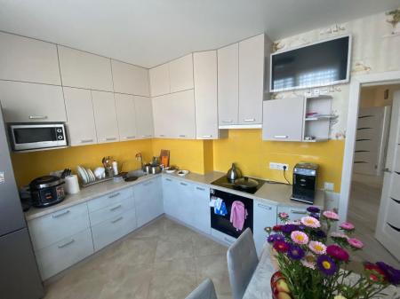 Продам 2-кімнатну квартиру