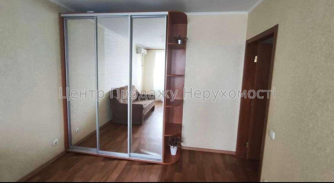 Фото Продам срочно, Торг 2х.к Квартира с ремонтом. Ильинская 634