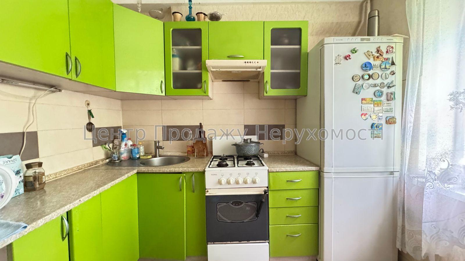 Фото Продам простору 2-кімнатну картиру1