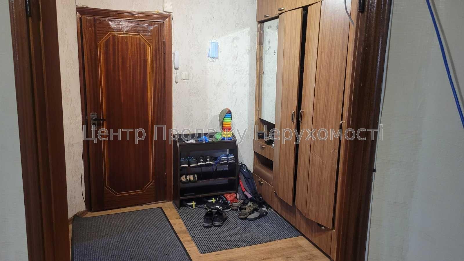 Фото Продам 4х кімнатну квартиру 110м.кв.2