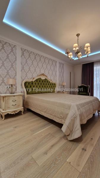 Продам 3-поверховий таунхаус