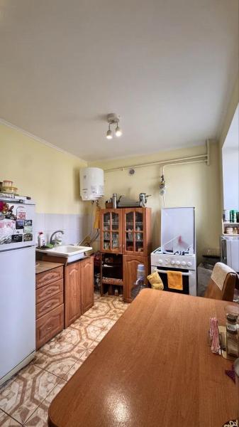 Продам 2-кімнатну квартиру