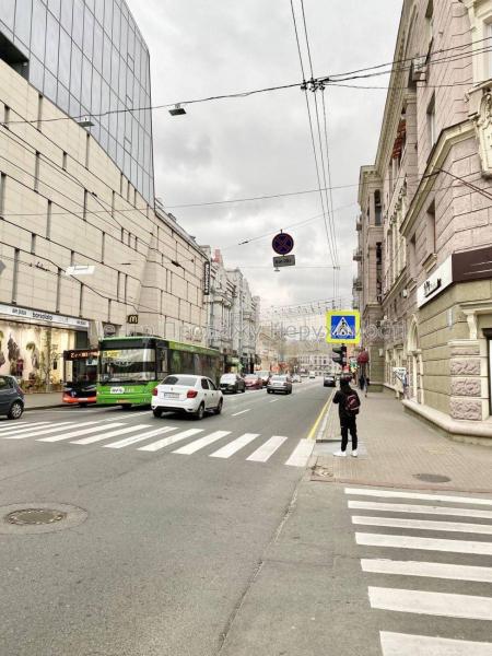 Продам приміщення вільного призначення