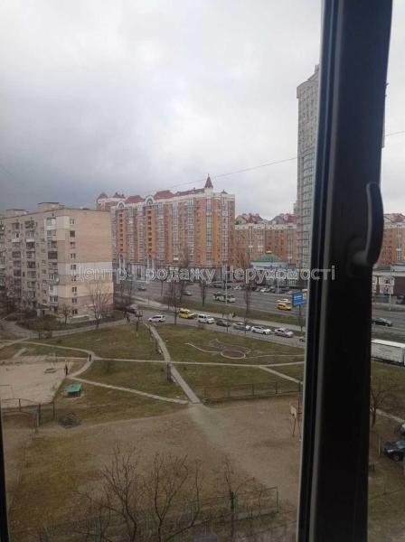 Продам 3-кімнатну квартиру