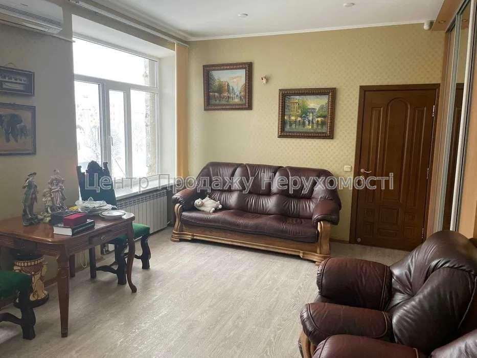 Фото Здам тихий офіс з меблями поряд з метро Наукова2
