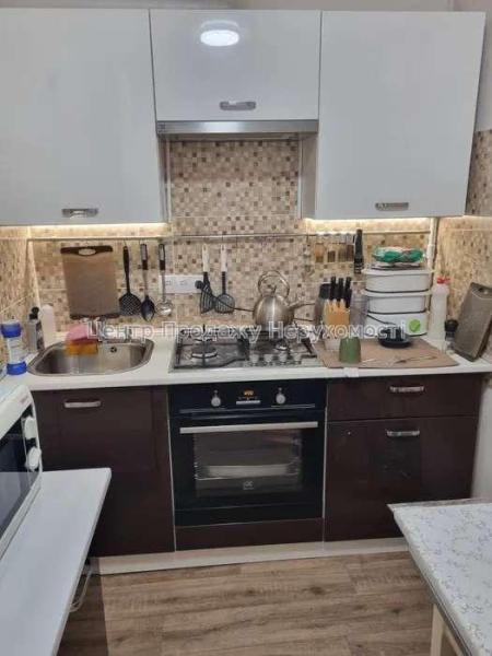 Продам 2-кімнатну квартиру