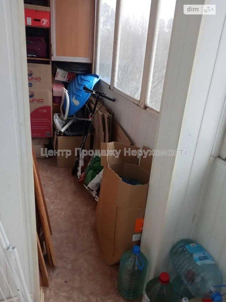 Фото Продам квартиру біля метро Святошин4