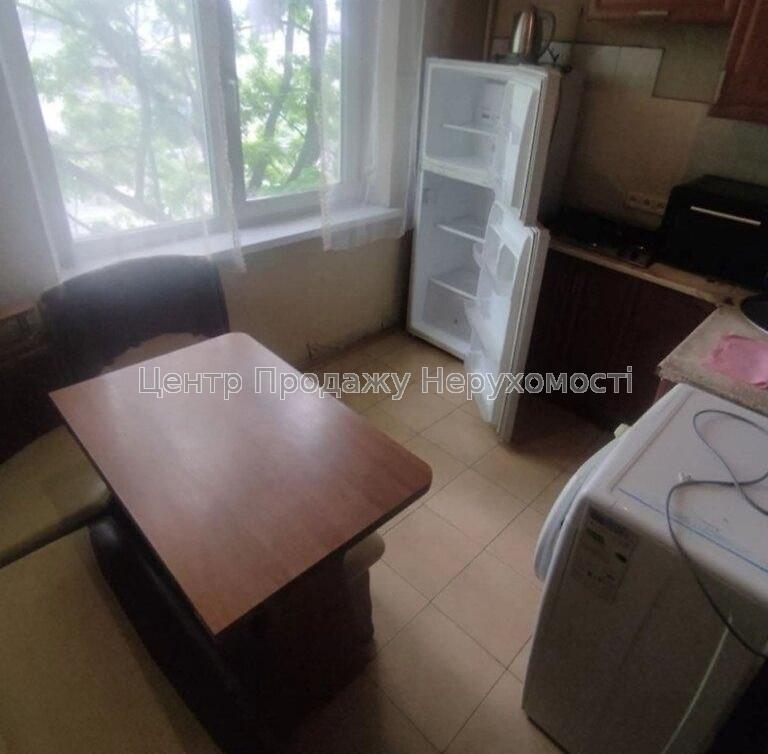 Фото Продам 1-кімнатну квартиру біля метро Героїв Праці (1 хвилина пішки)3